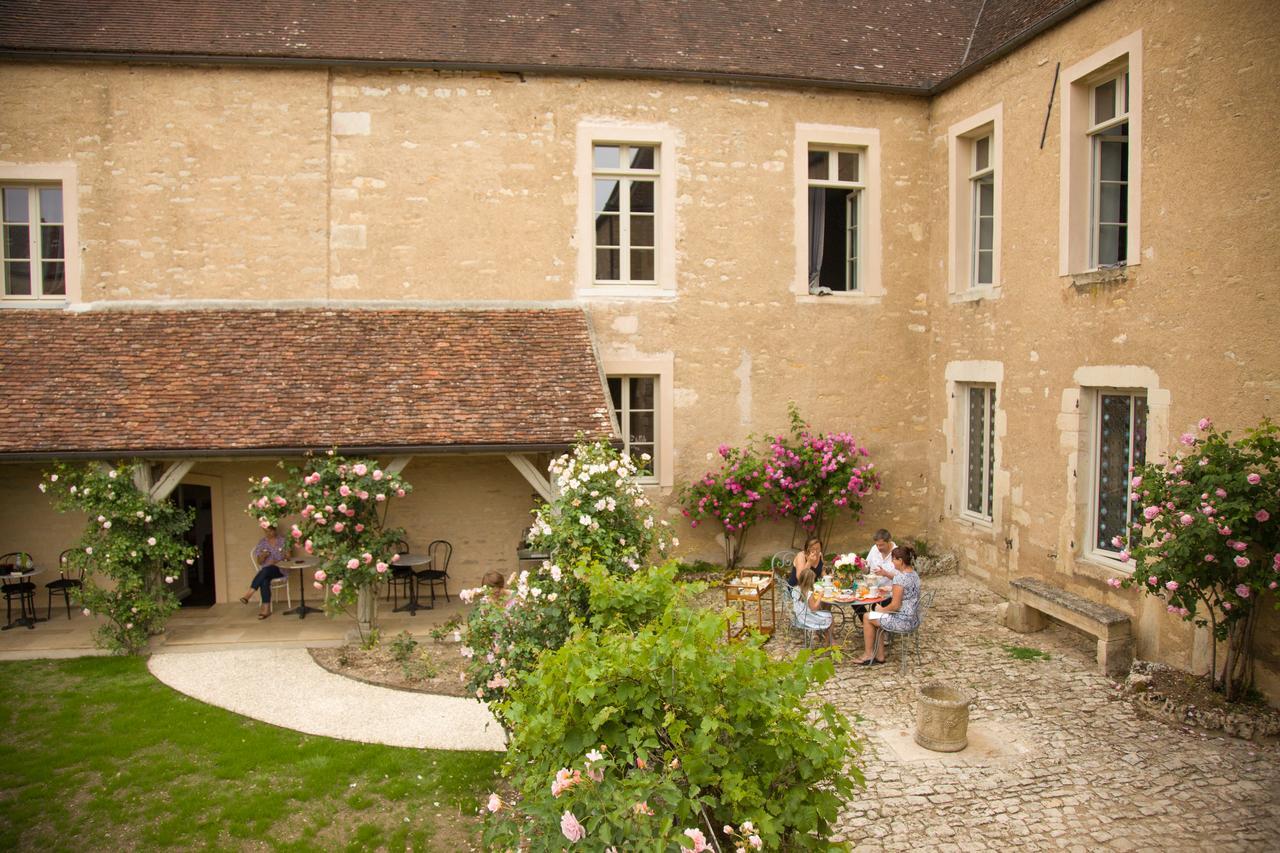 Le Prieure Hotel Noyers-sur-Serein Exterior photo